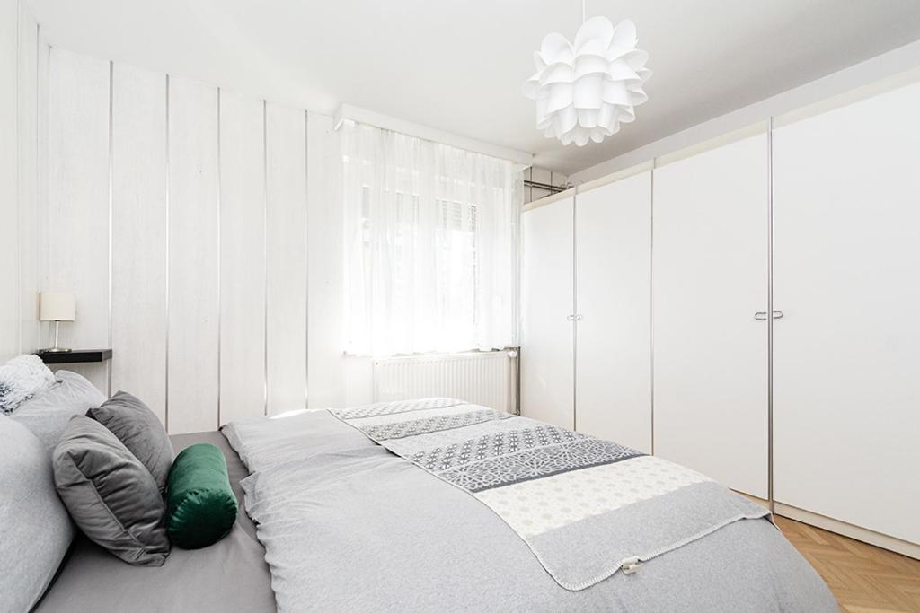 Magnolia Apartment - Free Private Parking Laibach Exterior foto